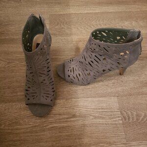 WHBM Stacey Wintergreen High Heels
